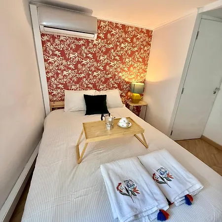 Apartamento Farinhas - Authentic Flat Set In The Heart Of