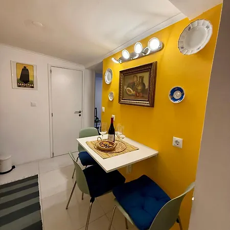 Farinhas - Authentic Flat Set In The Heart Of Лісабон