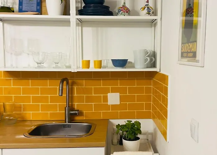 Farinhas - Authentic Flat Set In The Heart Of