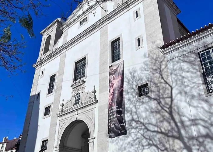 Appartement Farinhas - Authentic Flat Set In The Heart Of *